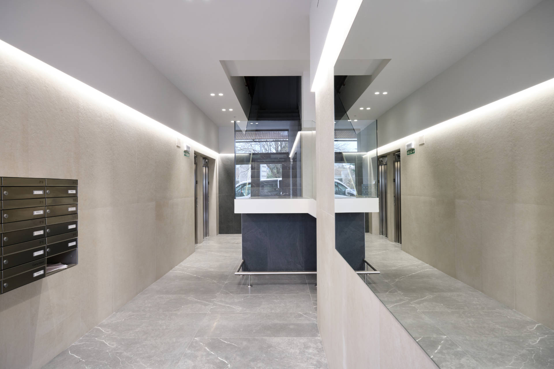 Bajada a cota 0 – Accesibilidad,Avenida Zarautz 111, Donostia, Gipuzkoa